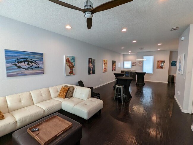 Photo - 1910 W North A St