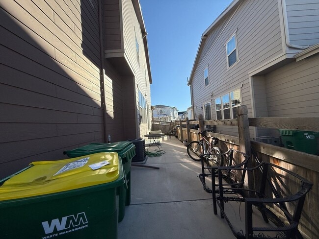 Photo - 21932 E Radcliff Cir