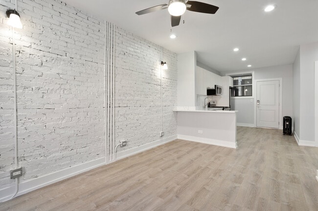 Photo - 1706 W Juneway Terrace Unidad 1H