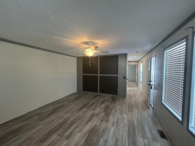 Photo - 783 Virginia