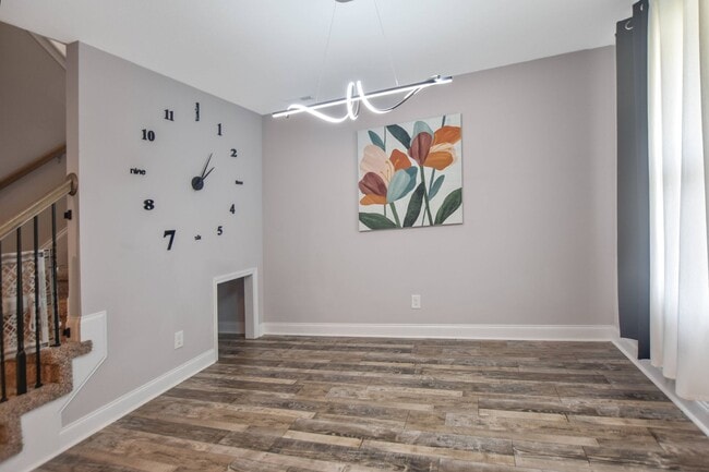 Photo - Pet Friendly Three Bedroom!