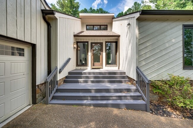 Building Photo - 5116 Prince Phillip Cove Rental