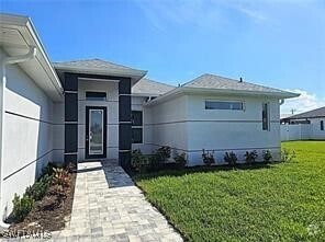 Building Photo - 3027 SW 16th Pl Rental