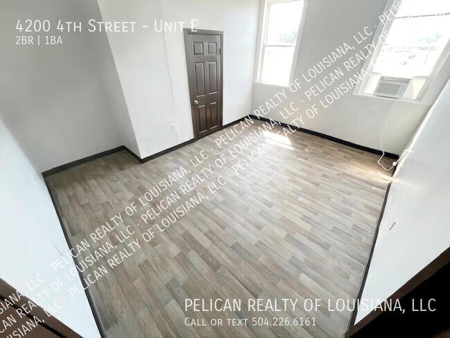 4200 4th St Unidad E