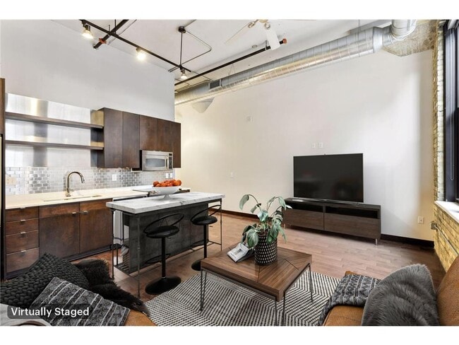 Photo - 618 N Washington Ave Unit 200