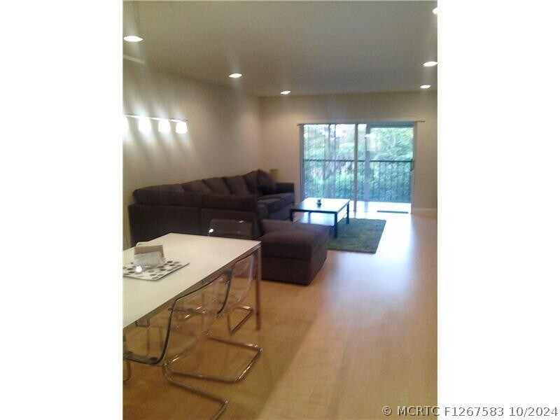 Photo - 6301 N Falls Cir Dr Unit 402