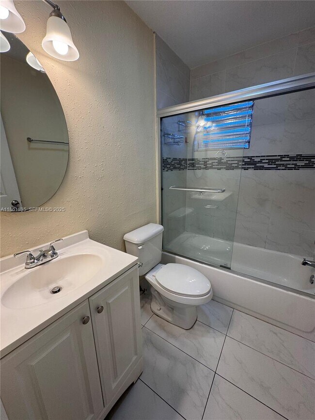 Photo - 2331 Adams St Unit 13