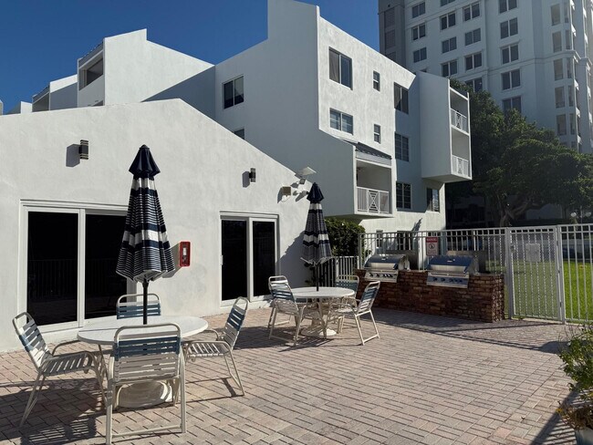 Photo - 2840 NE 14th Street Causeway Unit 107A