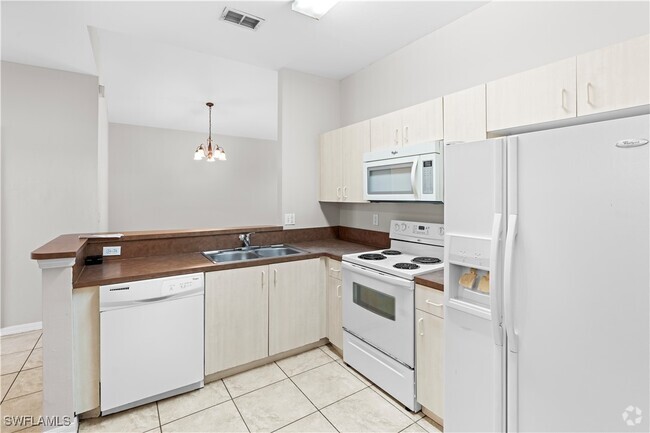 Building Photo - 4191 Bellasol Cir Unit 521 Rental