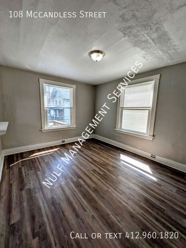 Photo - 108 McCandless St