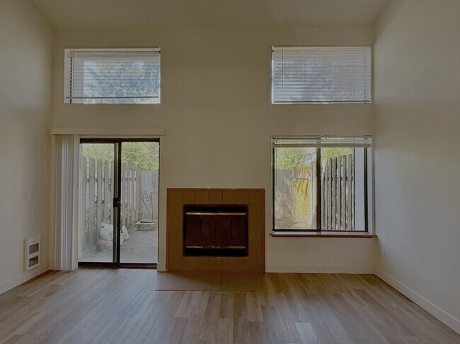9817 52nd St W Unit B