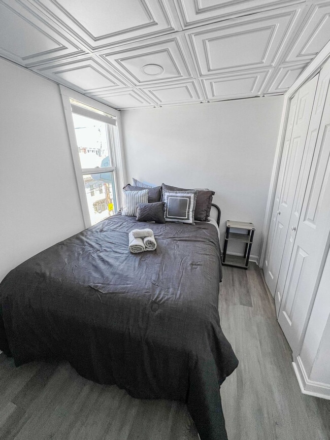 Photo - 156 Everett St Unidad SI ID1593964P