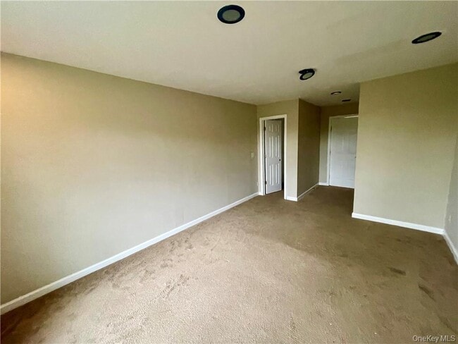 Photo - 1291 Burlingham Rd