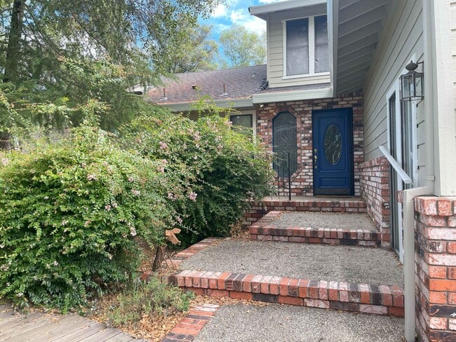 Photo - Lake view 3 bedroom, 3 bath plus office in Lake Wildwood, Penn Valley, CA