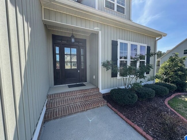 Photo - Like New and Move-in Ready!!