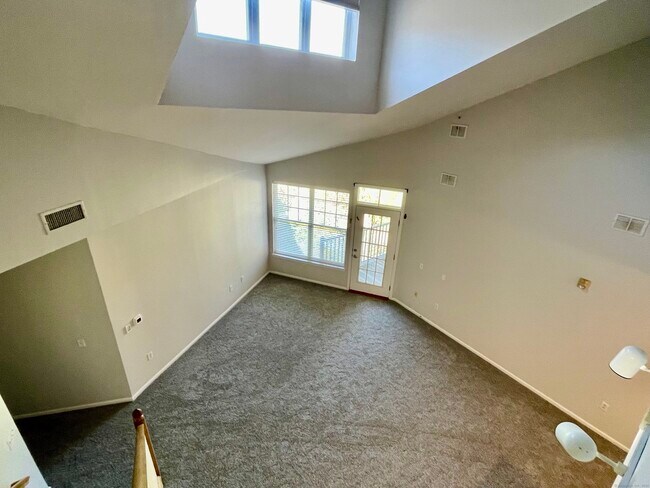 Photo - 35 W Broad St Unit 412