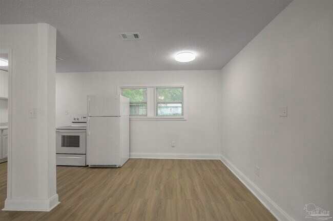 Photo - 7810 Amberidge Rd