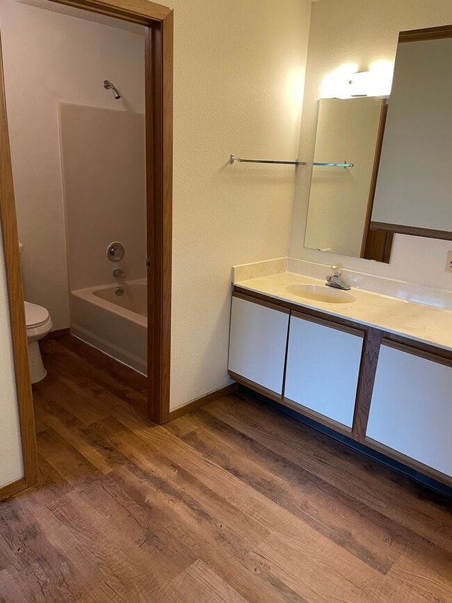 Photo - Four Bedroom Apartment Unit ST-403