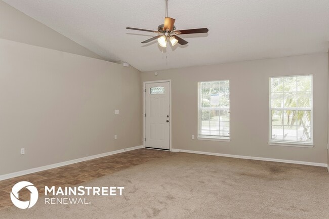 Photo - 1394 Gillott St NW