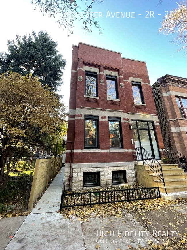 Building Photo - 822 N Winchester Ave Unit 2R