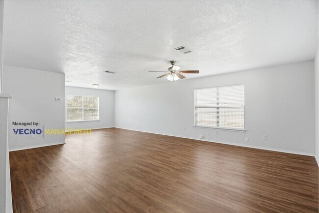 8138 Elktree Pass