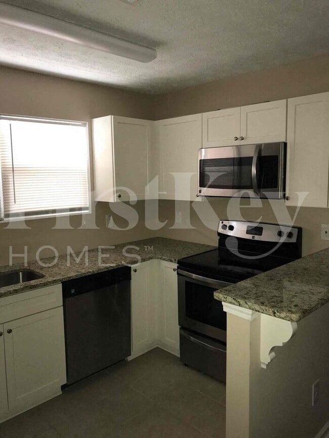 Photo - 2904 Cheney St