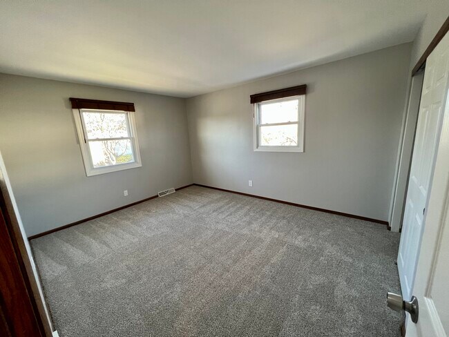 Dormitorio 2 - 1329 Fleetfoot Dr