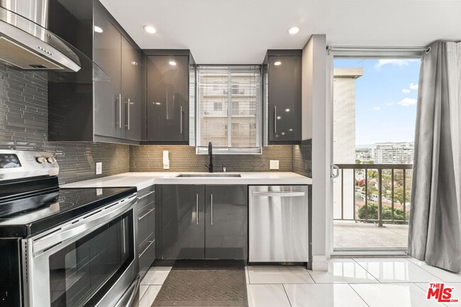 Photo - 10747 Wilshire Blvd Unit 1103