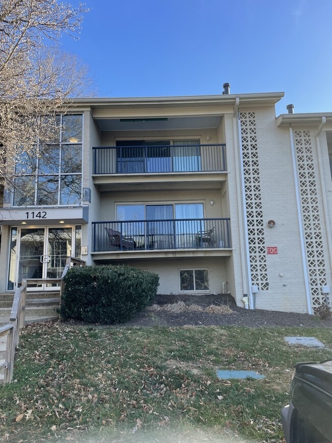 Photo - 1142 Cove Rd