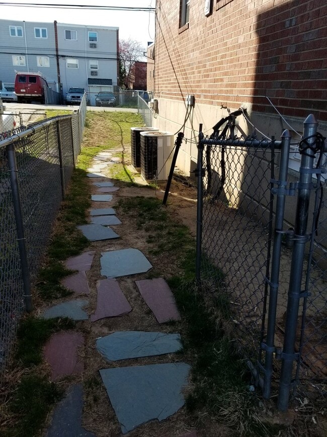 Photo - 9432 Kirkwood Rd Unit 2nd Fl.
