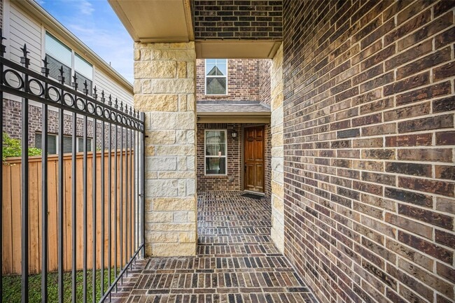 Photo - 17302 Milrig Ct