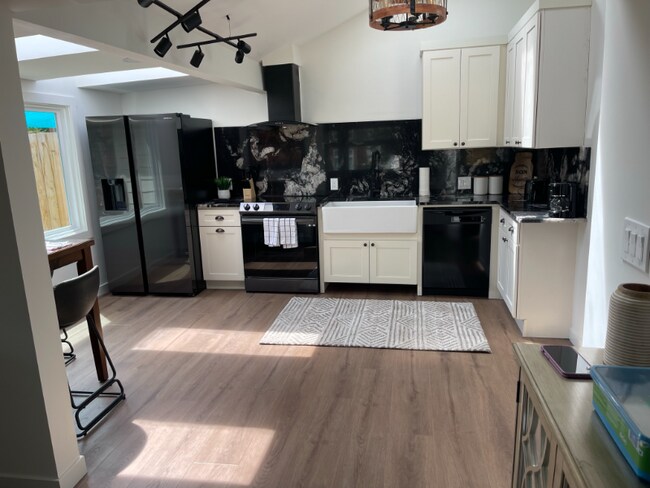 Photo - 9735 Wallingford Ave N Unidad ADU