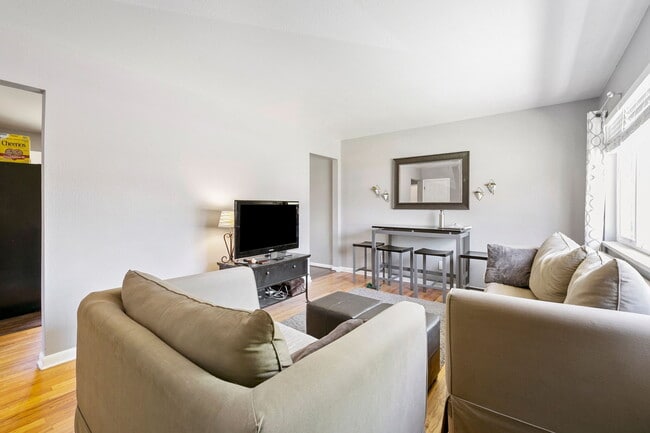 Photo - 501 Cornell Ave