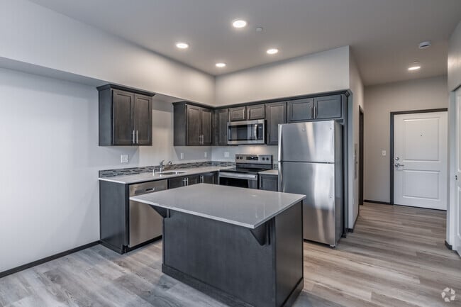 1BR, 1BA - 552SF - Kitchen