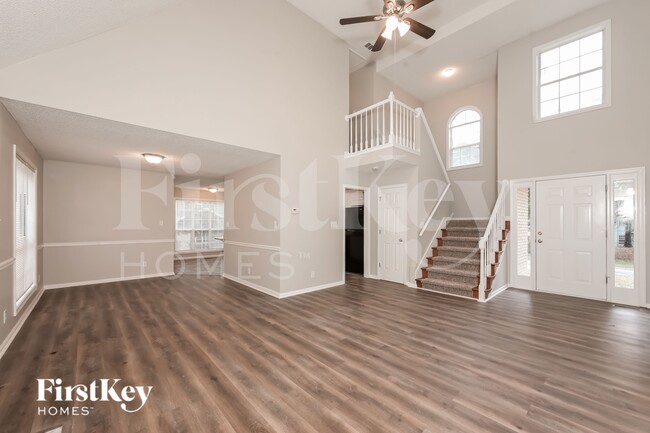 Photo - 412 Nicole Ct