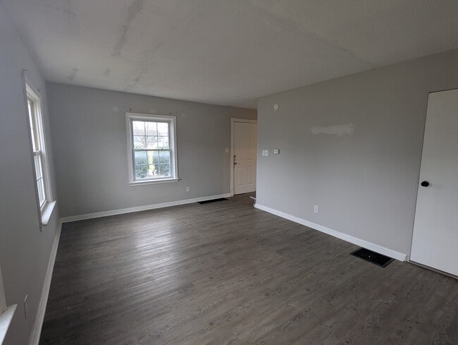 Photo - 2880 Ruhl Ave