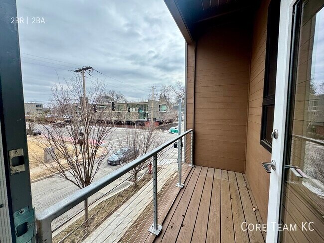 Photo - 662 E 63rd St Unidad 206