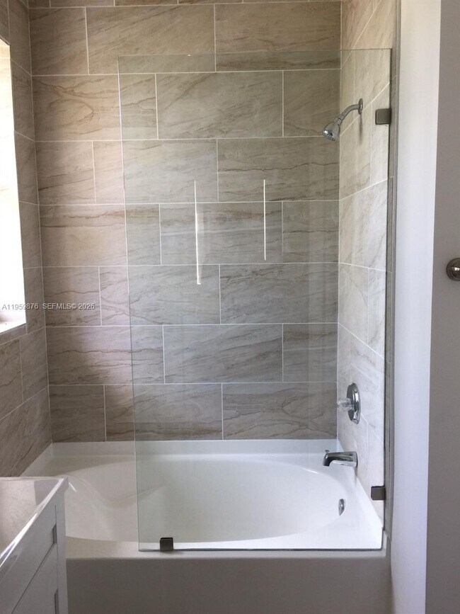 Photo - 10902 NW 83rd St Unit 201