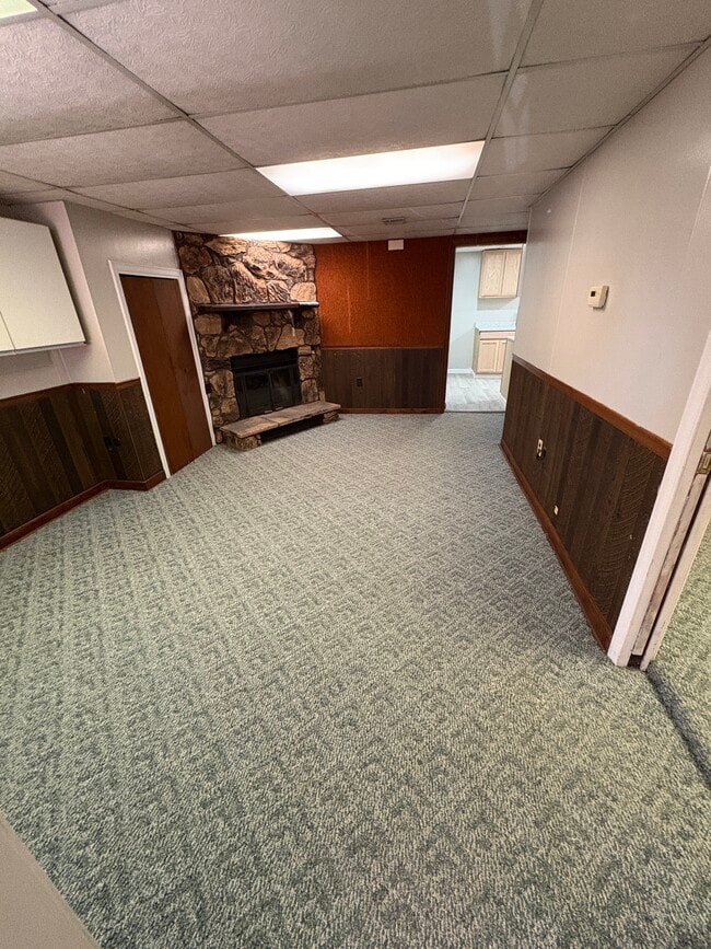 Photo - 915 Corbet St Unidad 331 School Alley