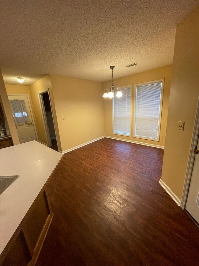 Photo - 3207 Canyonview Rd