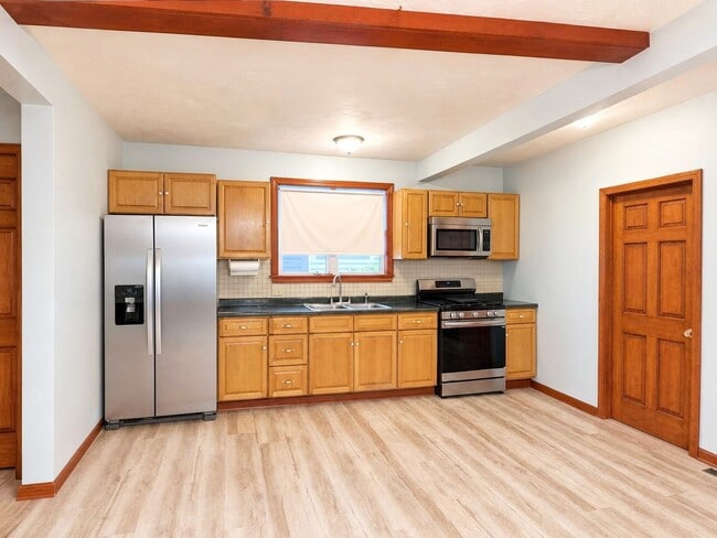 Photo - Beautiful 2 Bedroom Home in Lowell