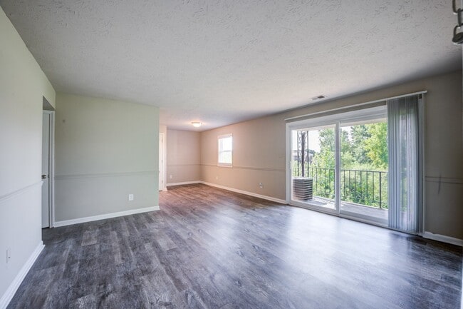 The Boardwalk at Westlake Apartments and Townhomes