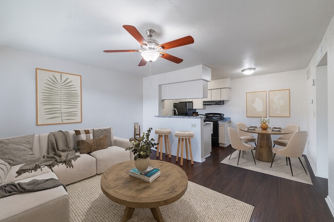 Photo - Madison Pointe