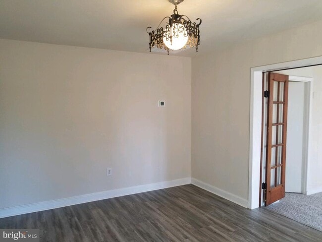 Building Photo - 3890 Glymont Crest Rd