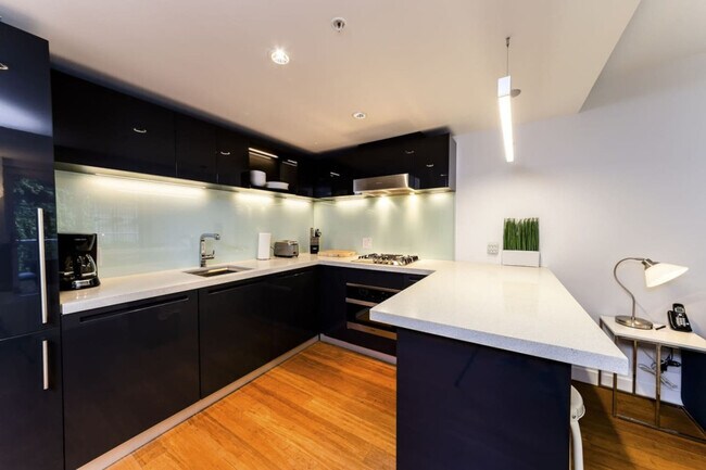 Photo - 777-777 Richards St Unit ID1223029P