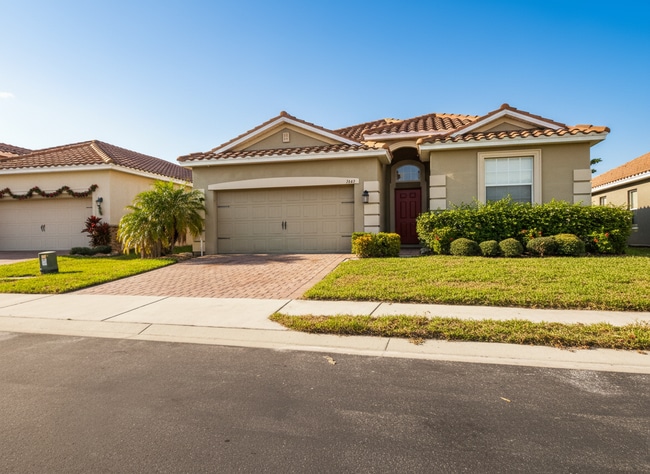 Building Photo - Shuchen Peng