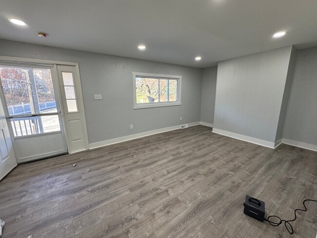 Photo - 363 Woodruff St Unit 2