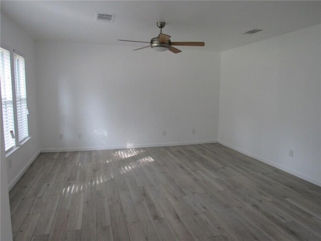 2107 Deer Creek Trail