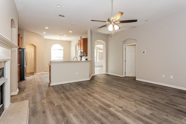 Photo - 3146 Wandering Oaks Dr