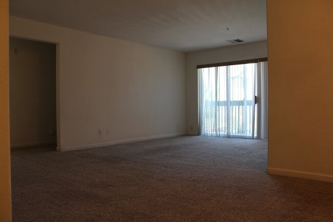 Photo - 794 Castle Valley Blvd